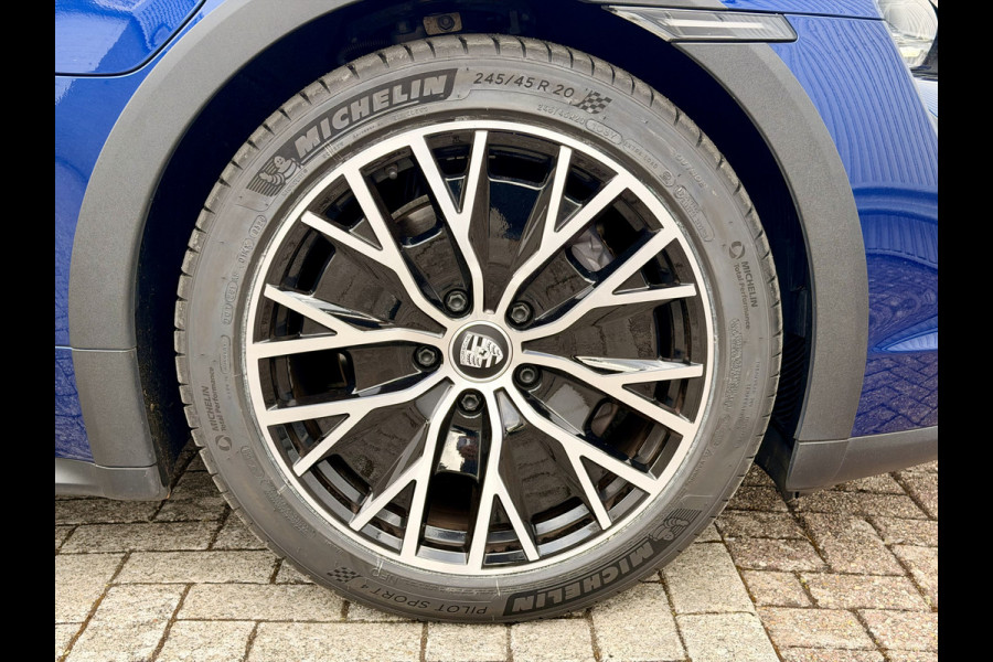 Porsche Taycan Cross Turismo 4 93 kWh BOSE | Adaptieve Sportstoelen | PANO | NL auto