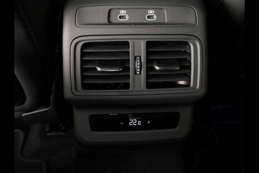 Audi Q5 Advanced edition e-hybrid 299 PK | Keyless | Stoelen voor elektrisch | Sfeerverlichting | Leder |