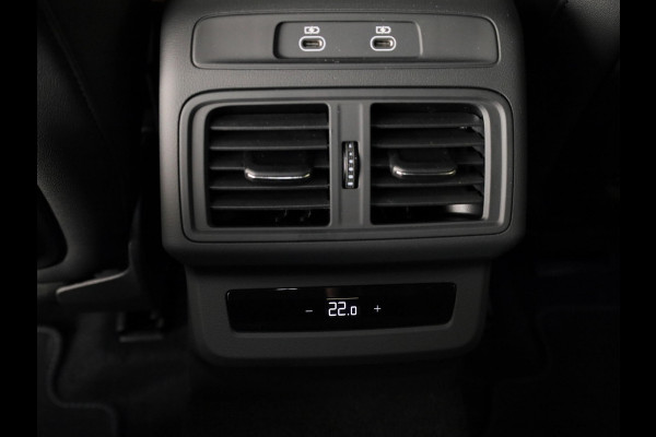 Audi Q5 Advanced edition e-hybrid 299 PK | Keyless | Stoelen voor elektrisch | Sfeerverlichting | Leder |