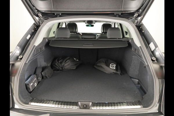 Audi Q5 Advanced edition e-hybrid 299 PK | Keyless | Stoelen voor elektrisch | Sfeerverlichting | Leder |