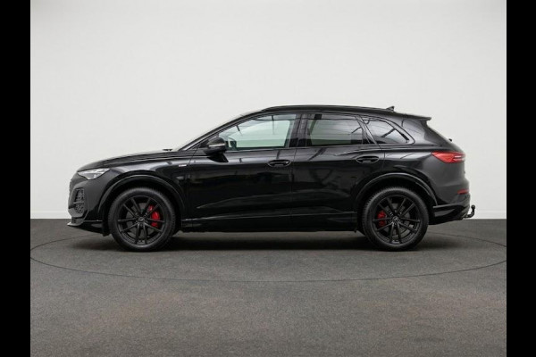 Audi Q5 S edition Competition e-hybrid 367 pk | Panorama-glasdak | Trekhaak, elektr. wegklapbaar | MMI bijrijdersdisplay | Geheugen bestuurdersstoel |