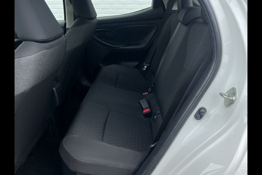 Toyota Yaris 1.5 Hybrid Dynamic | Carplay | Camera | LED | ACC
