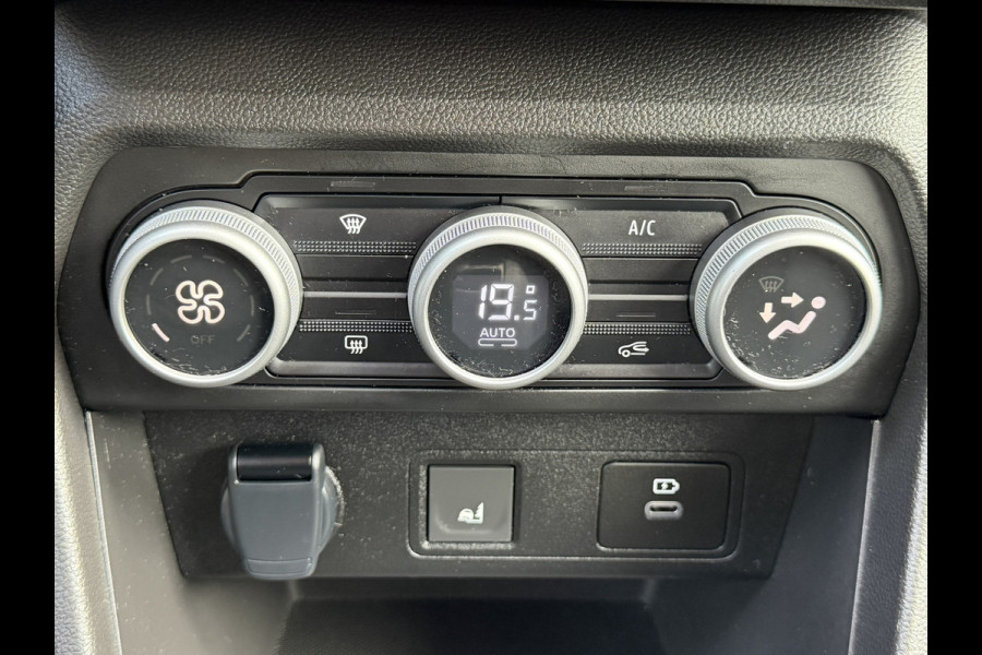 Dacia Jogger 1.6 Hybrid Automaat Cruise Camera navi Carplay Digital dash Lane assist Keyless Clima