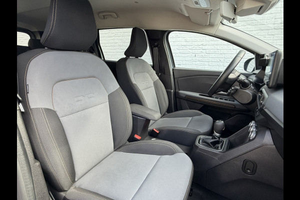 Dacia Jogger 1.6 Hybrid Automaat Cruise Camera navi Carplay Digital dash Lane assist Keyless Clima