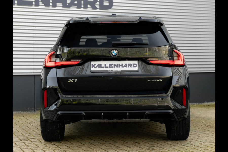 BMW X1 sDrive18i M-Sport Pro - Pano - Memoryzetel - Trekhaak - ACC - Head-Up - Harman Kardon