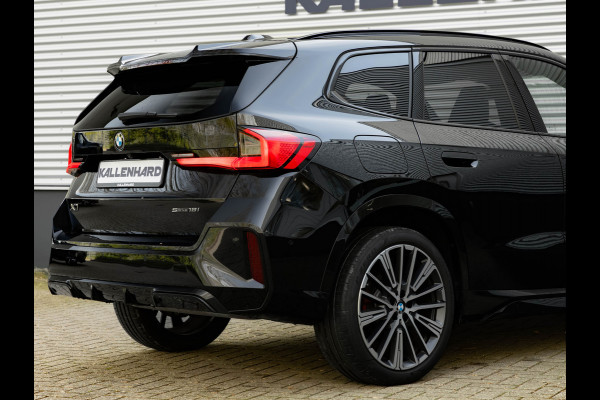 BMW X1 sDrive18i M-Sport Pro - Pano - Memoryzetel - Trekhaak - ACC - Head-Up - Harman Kardon