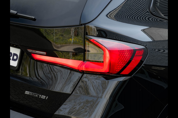 BMW X1 sDrive18i M-Sport Pro - Pano - Memoryzetel - Trekhaak - ACC - Head-Up - Harman Kardon