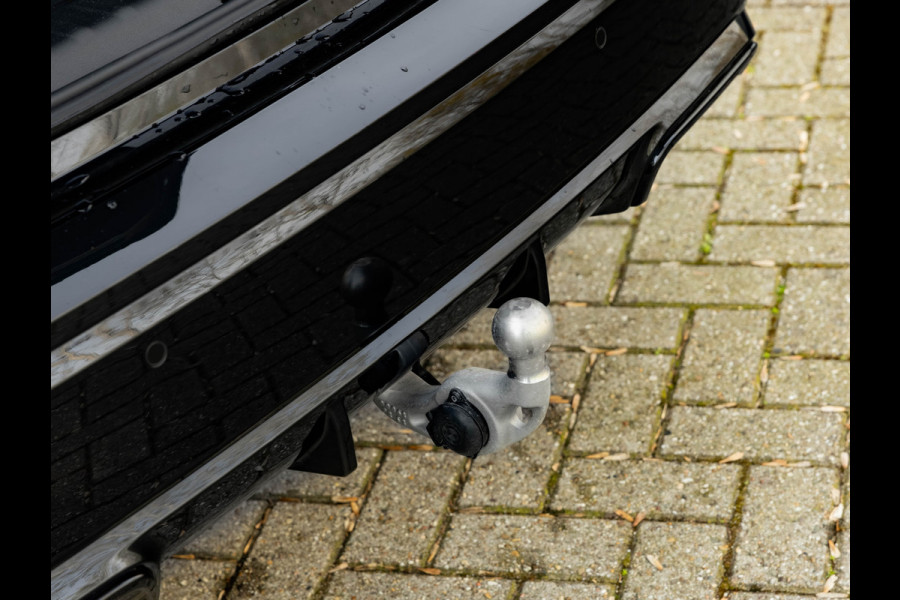 BMW X1 sDrive18i M-Sport Pro - Pano - Memoryzetel - Trekhaak - ACC - Head-Up - Harman Kardon