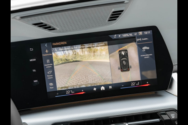 BMW X1 sDrive18i M-Sport Pro - Pano - Memoryzetel - Trekhaak - ACC - Head-Up - Harman Kardon