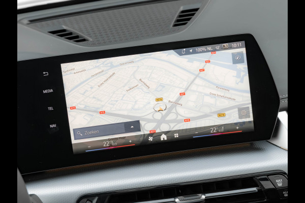 BMW X1 sDrive18i M-Sport Pro - Pano - Memoryzetel - Trekhaak - ACC - Head-Up - Harman Kardon