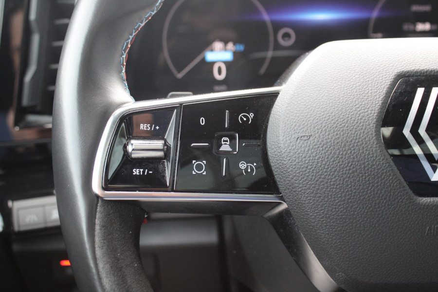Renault Austral 1.2 E-Tech full hybrid 200 iconic esprit Alpine | Panorama Dak | Stuurverwarming | Camera | Navigatie | Fabrieksgarantie 2029 |