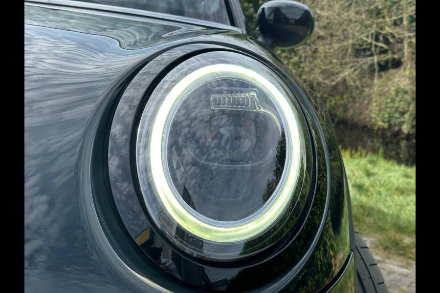 MINI 3-deurs 2.0 John Cooper Works Essential | 231pk | Harman kardon | Leder | Panoramadak | Stuur & Stoelverwarming | Head-Up | Parkeersensoren |  Full Options.