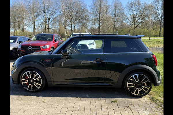 MINI 3-deurs 2.0 John Cooper Works Essential | 231pk | Harman kardon | Leder | Panoramadak | Stuur & Stoelverwarming | Head-Up | Parkeersensoren |  Full Options.
