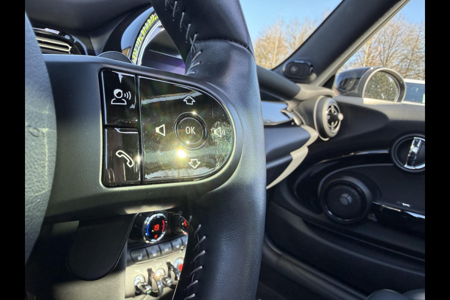 MINI 3-deurs 2.0 John Cooper Works Essential | 231pk | Harman kardon | Leder | Panoramadak | Stuur & Stoelverwarming | Head-Up | Parkeersensoren |  Full Options.