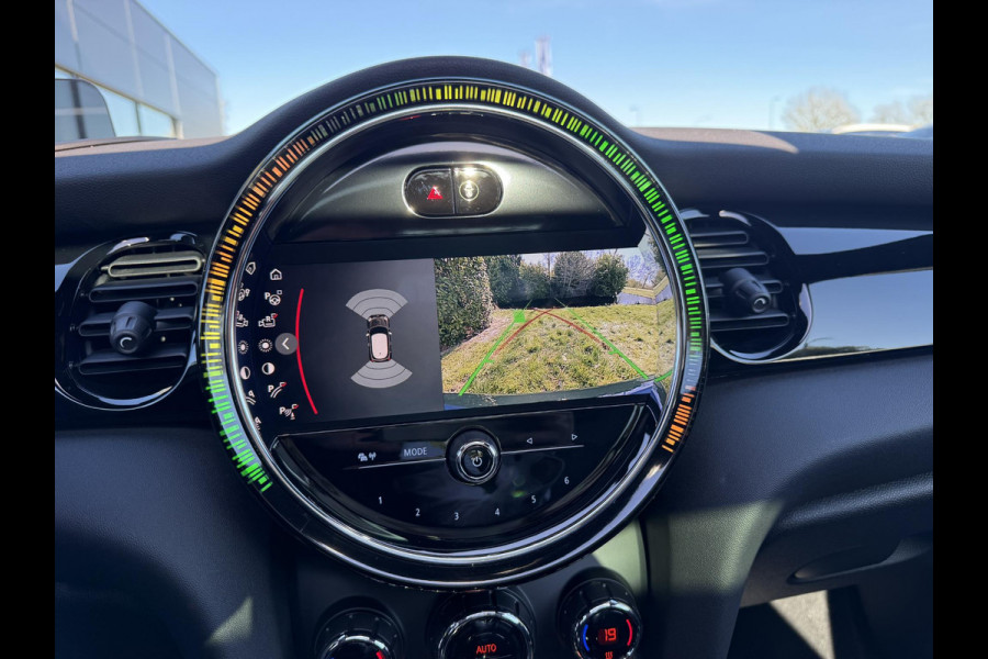MINI 3-deurs 2.0 John Cooper Works Essential | 231pk | Harman kardon | Leder | Panoramadak | Stuur & Stoelverwarming | Head-Up | Parkeersensoren |  Full Options.