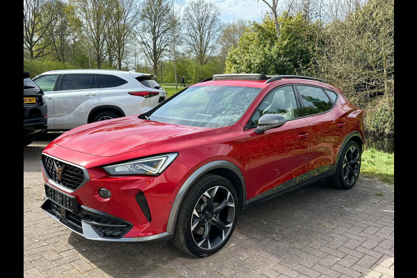 CUPRA Formentor 1.4 e-Hybrid VZ Performance 245pk PHEV |  Panoramadak | Stoelverwarming | Vol leder