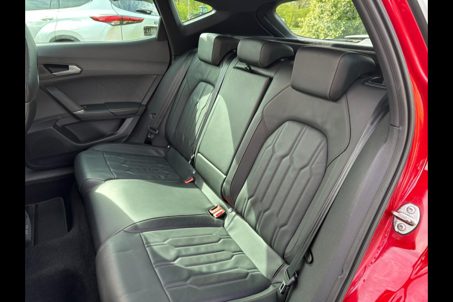 CUPRA Formentor 1.4 e-Hybrid VZ Performance 245pk PHEV |  Panoramadak | Stoelverwarming | Vol leder