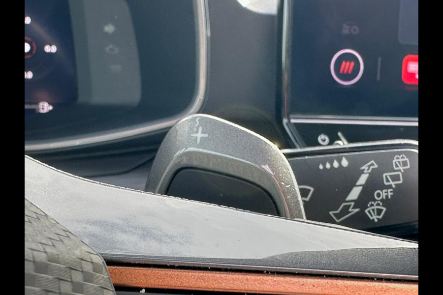 CUPRA Formentor 1.4 e-Hybrid VZ Performance 245pk PHEV |  Panoramadak | Stoelverwarming | Vol leder