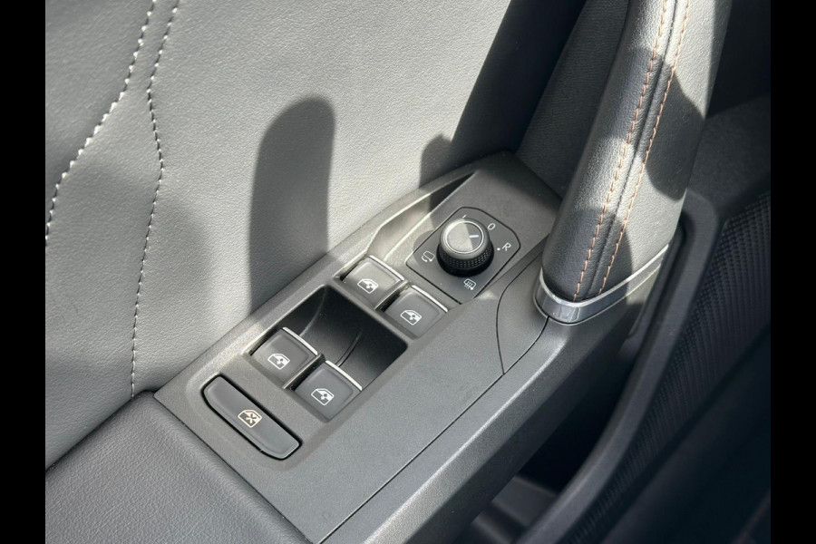 CUPRA Formentor 1.4 e-Hybrid VZ Performance 245pk PHEV |  Panoramadak | Stoelverwarming | Vol leder