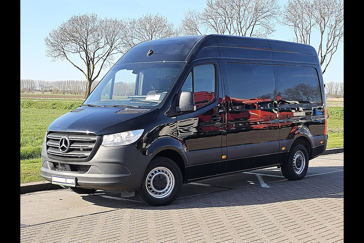 Mercedes-Benz Sprinter 317 L2H2 RWD Mbux Camera Airco 3 Zits Euro6 170 PK!