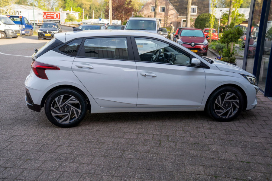 Hyundai i20 1.0 T-GDI Comfort|Prijs incl. 12 mnd garantie| Keyless LED Camera Stoel/stuurverwarming DAB Bluetooth