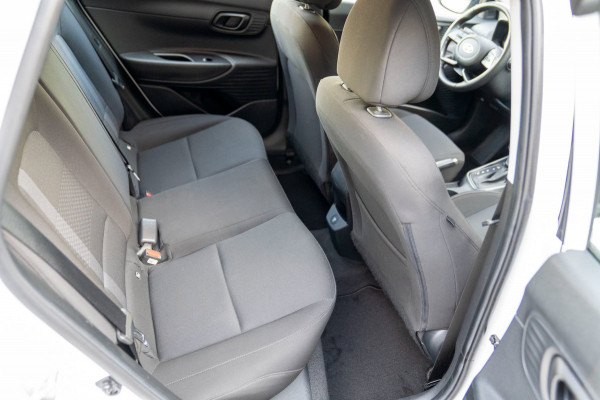 Hyundai i20 1.0 T-GDI Comfort|Prijs incl. 12 mnd garantie| Keyless LED Camera Stoel/stuurverwarming DAB Bluetooth