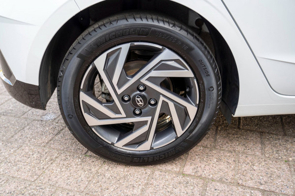 Hyundai i20 1.0 T-GDI Comfort|Prijs incl. 12 mnd garantie| Keyless LED Camera Stoel/stuurverwarming DAB Bluetooth