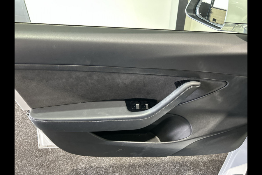 Tesla Model 3 Standard RWD Plus 60 kWh Soh (batterijcheck) Waarde  89,8 %