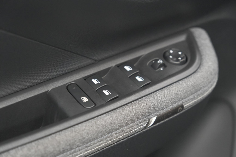 Opel Frontera Electric GS 44 kWh | 11 KW Laadfunctie | Camera | Dodehoekdetectie | Apple Carplay