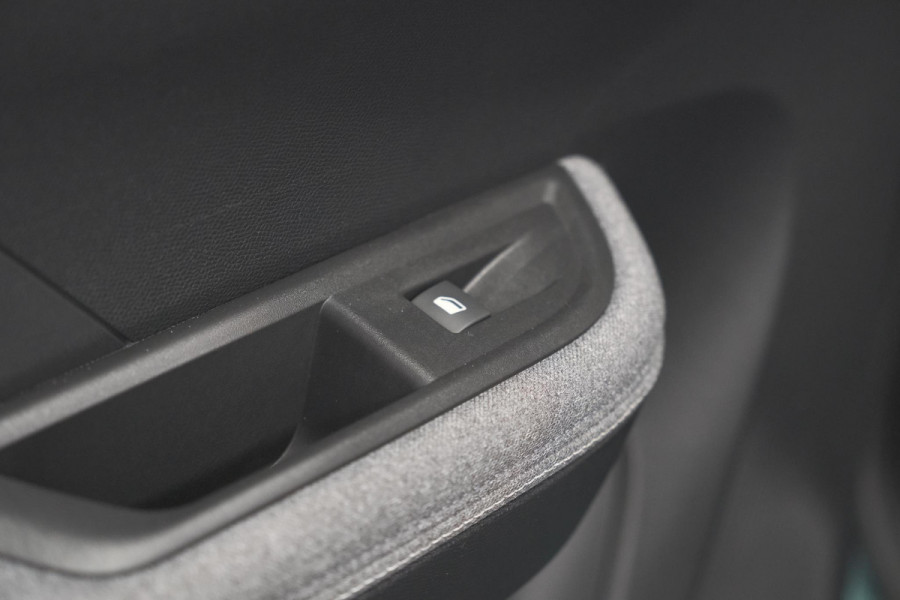 Opel Frontera Electric GS 44 kWh | 11 KW Laadfunctie | Camera | Dodehoekdetectie | Apple Carplay