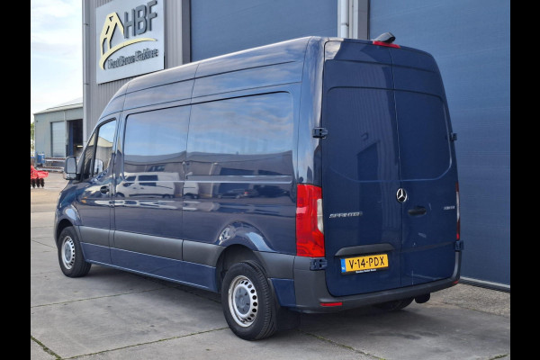 Mercedes-Benz Sprinter 311 2.2 CDI L2H2 - WDB9106331P133346 poetsen en foto’s maken