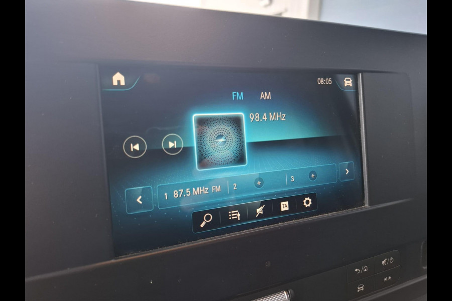 Mercedes-Benz Sprinter 311 2.2 CDI L2H2 - WDB9106331P133346 poetsen en foto’s maken