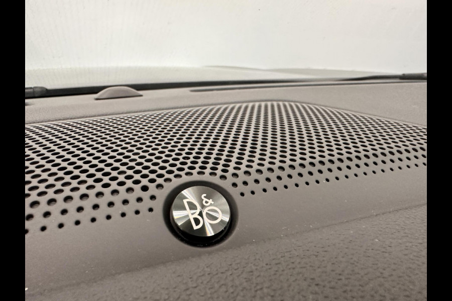 Ford Kuga 2.5 PHEV ST-Line X Airco ECC Navi Carplay 360 Camera B&O Premium Sound Full LED Light Pack Leder Alcantara