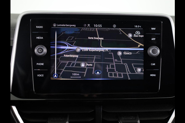 Volkswagen T-Roc 1.5 TSI R-Line | DSG | Navigatie | Camera | Dodehoeksensoren |