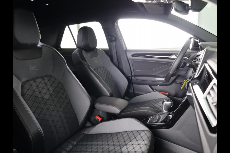 Volkswagen T-Roc 1.5 TSI R-Line | DSG | Navigatie | Camera | Dodehoeksensoren |