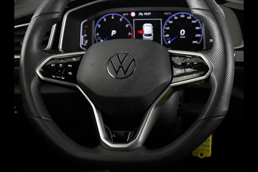 Volkswagen T-Roc 1.5 TSI R-Line | DSG | Navigatie | Camera | Dodehoeksensoren |