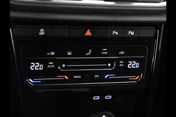 Volkswagen T-Roc 1.5 TSI R-Line | DSG | Navigatie | Camera | Dodehoeksensoren |