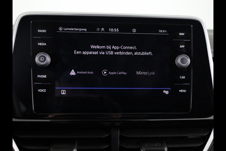 Volkswagen T-Roc 1.5 TSI R-Line | DSG | Navigatie | Camera | Dodehoeksensoren |