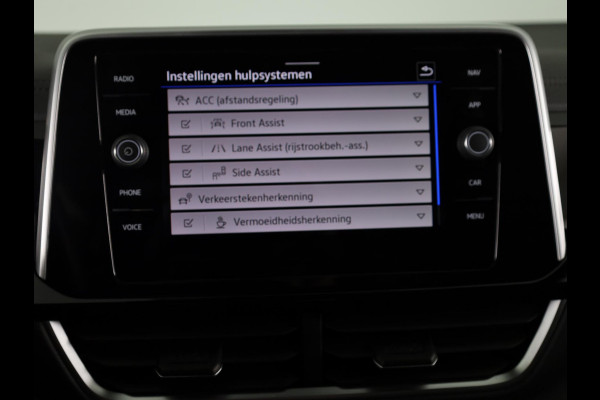 Volkswagen T-Roc 1.5 TSI R-Line | DSG | Navigatie | Camera | Dodehoeksensoren |