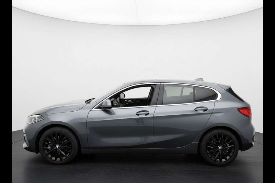 BMW 1-serie 118i 136PK AUT. HIGH EXECUTIVE TREKHAAK/LEDER/PANORAMADAK