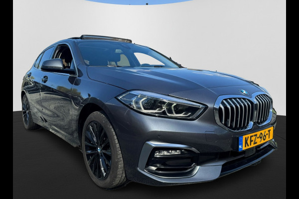 BMW 1-serie 118i 136PK AUT. HIGH EXECUTIVE TREKHAAK/LEDER/PANORAMADAK