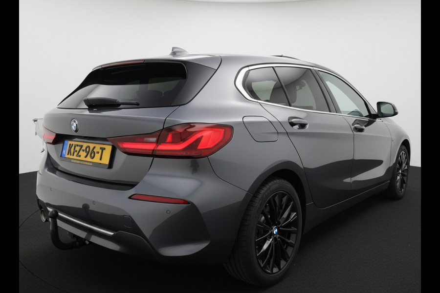 BMW 1-serie 118i 136PK AUT. HIGH EXECUTIVE TREKHAAK/LEDER/PANORAMADAK