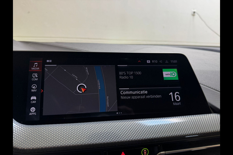 BMW 1-serie 118i 136PK AUT. HIGH EXECUTIVE TREKHAAK/LEDER/PANORAMADAK