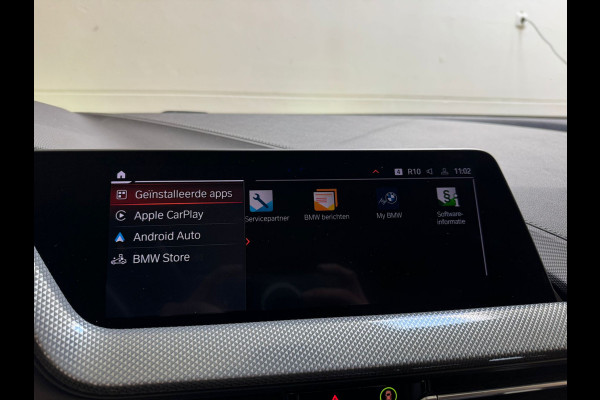 BMW 1-serie 118i 136PK AUT. HIGH EXECUTIVE TREKHAAK/LEDER/PANORAMADAK