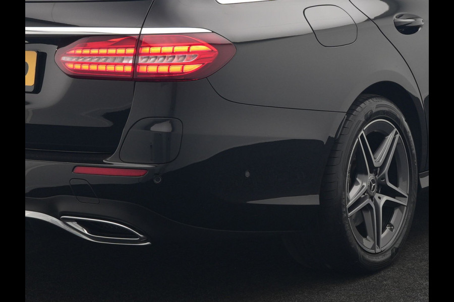 Mercedes-Benz E-Klasse Estate 300 e AMG Line PHEV 320pk Dealer O.H. | Panodak | Adaptive Cruise | 360 Camera | Multi Beam LED | Lederen Sportstoelen Verwarmd | Sfeerverlichting | Apple Carplay | Navigatie | DAB | Plug In Hybrid |