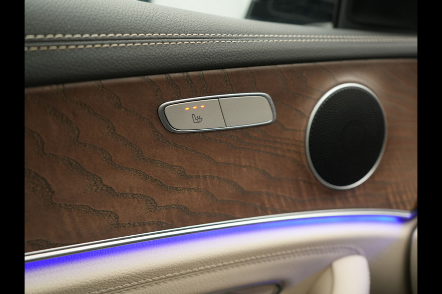 Mercedes-Benz E-Klasse Estate 300 e AMG Line PHEV 320pk Dealer O.H. | Panodak | Adaptive Cruise | 360 Camera | Multi Beam LED | Lederen Sportstoelen Verwarmd | Sfeerverlichting | Apple Carplay | Navigatie | DAB | Plug In Hybrid |