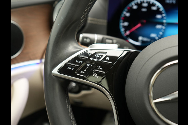 Mercedes-Benz E-Klasse Estate 300 e AMG Line PHEV 320pk Dealer O.H. | Panodak | Adaptive Cruise | 360 Camera | Multi Beam LED | Lederen Sportstoelen Verwarmd | Sfeerverlichting | Apple Carplay | Navigatie | DAB | Plug In Hybrid |