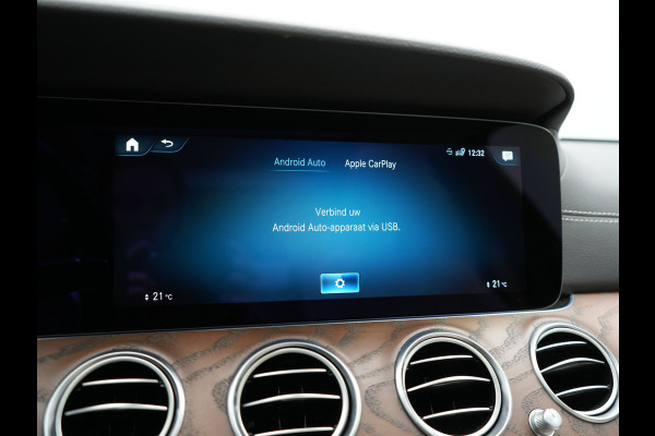 Mercedes-Benz E-Klasse Estate 300 e AMG Line PHEV 320pk Dealer O.H. | Panodak | Adaptive Cruise | 360 Camera | Multi Beam LED | Lederen Sportstoelen Verwarmd | Sfeerverlichting | Apple Carplay | Navigatie | DAB | Plug In Hybrid |