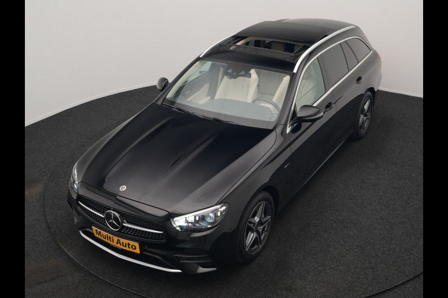 Mercedes-Benz E-Klasse Estate 300 e AMG Line PHEV 320pk Dealer O.H. | Panodak | Adaptive Cruise | 360 Camera | Multi Beam LED | Lederen Sportstoelen Verwarmd | Sfeerverlichting | Apple Carplay | Navigatie | DAB | Plug In Hybrid |