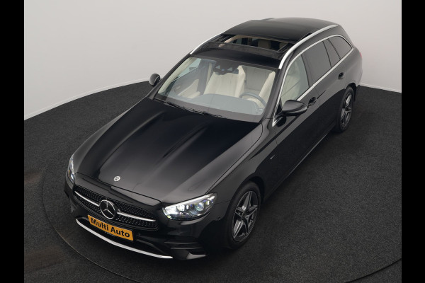 Mercedes-Benz E-Klasse Estate 300 e AMG Line PHEV 320pk Dealer O.H. | Panodak | Adaptive Cruise | 360 Camera | Multi Beam LED | Lederen Sportstoelen Verwarmd | Sfeerverlichting | Apple Carplay | Navigatie | DAB | Plug In Hybrid |